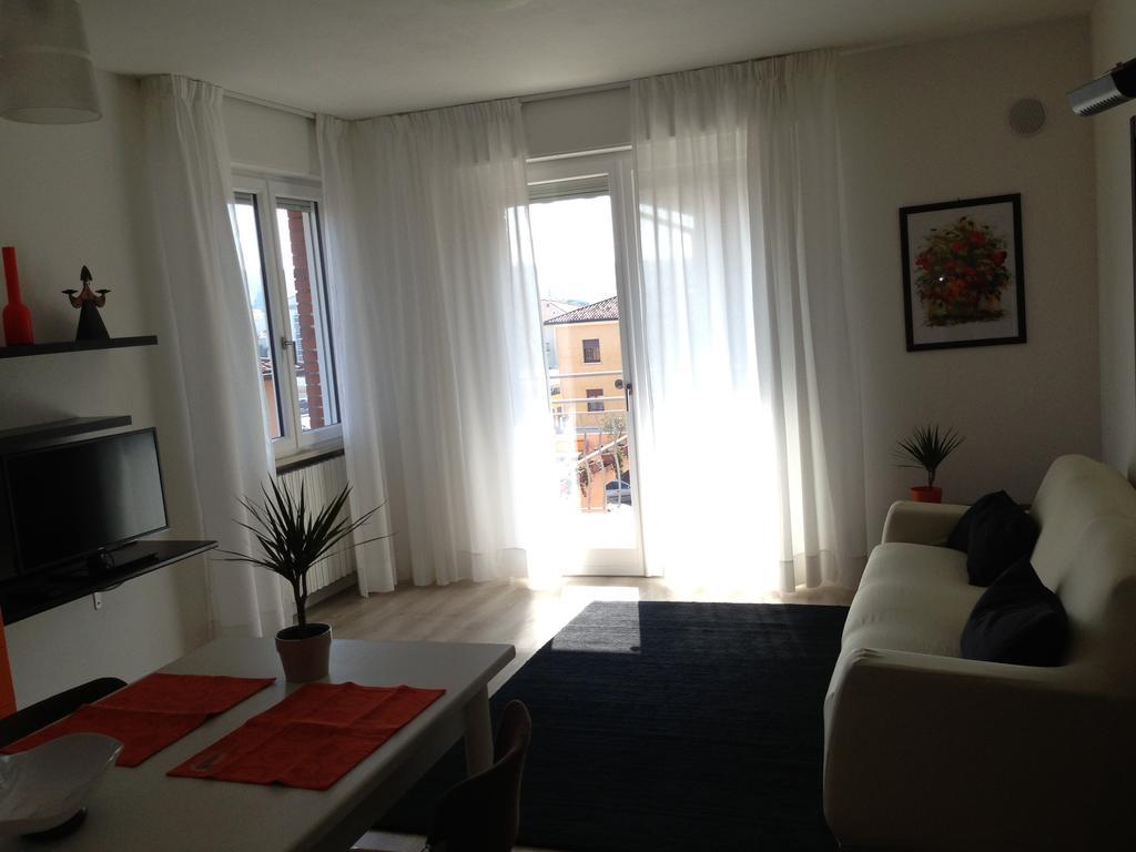 Sweet Irene Deluxe Apartment Бардолино Екстериор снимка