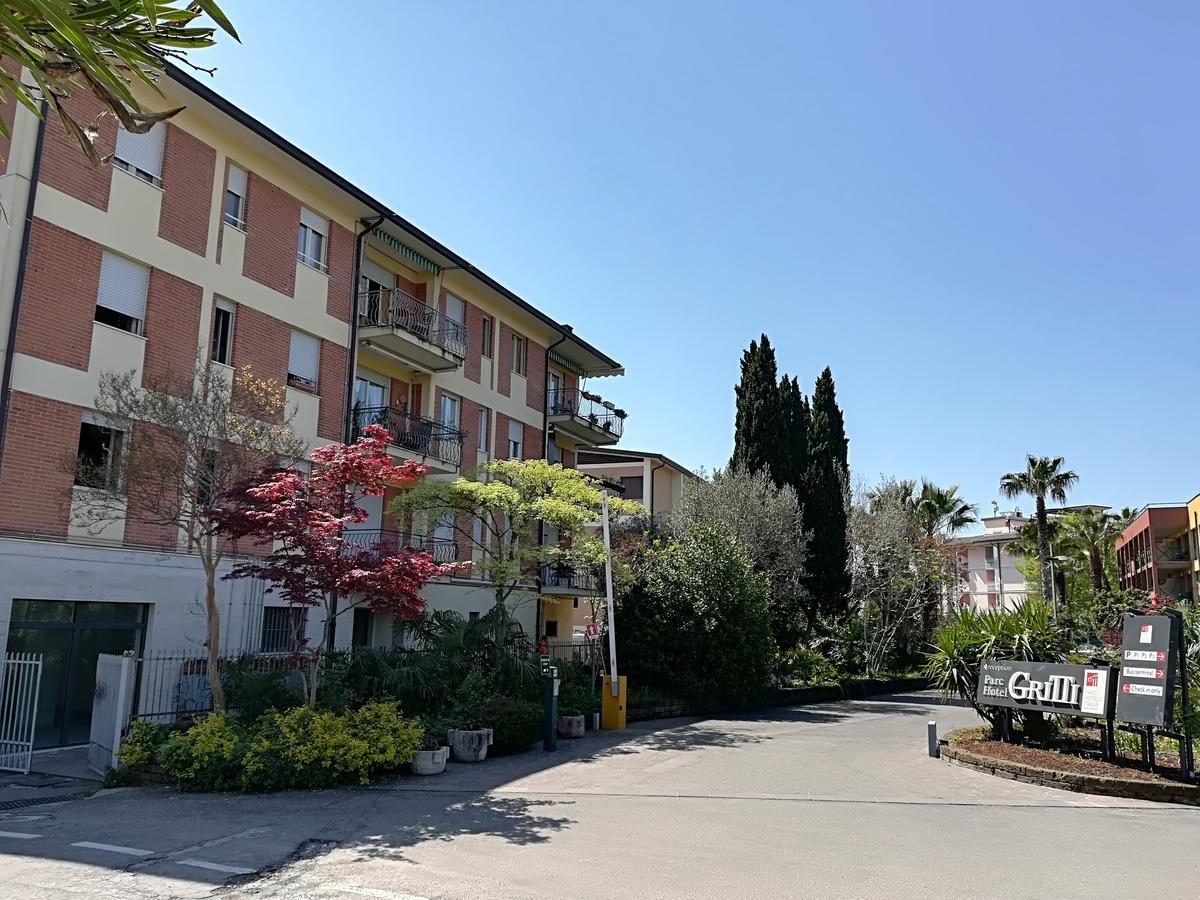 Sweet Irene Deluxe Apartment Бардолино Екстериор снимка