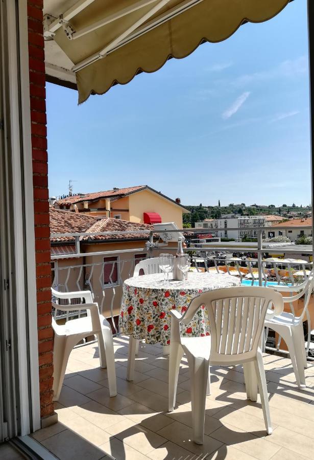 Sweet Irene Deluxe Apartment Бардолино Екстериор снимка