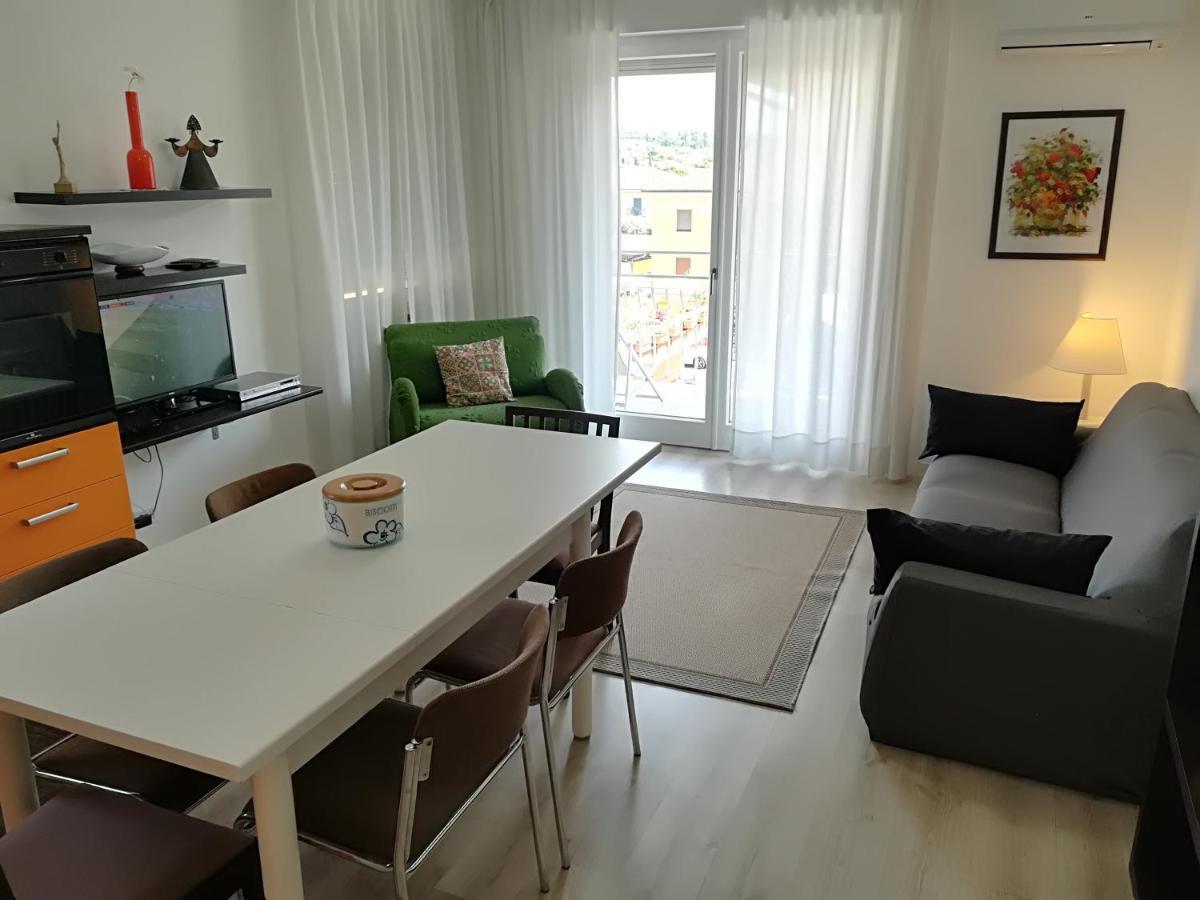 Sweet Irene Deluxe Apartment Бардолино Екстериор снимка
