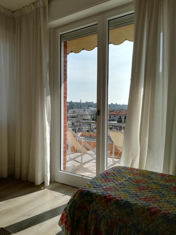 Sweet Irene Deluxe Apartment Бардолино Екстериор снимка