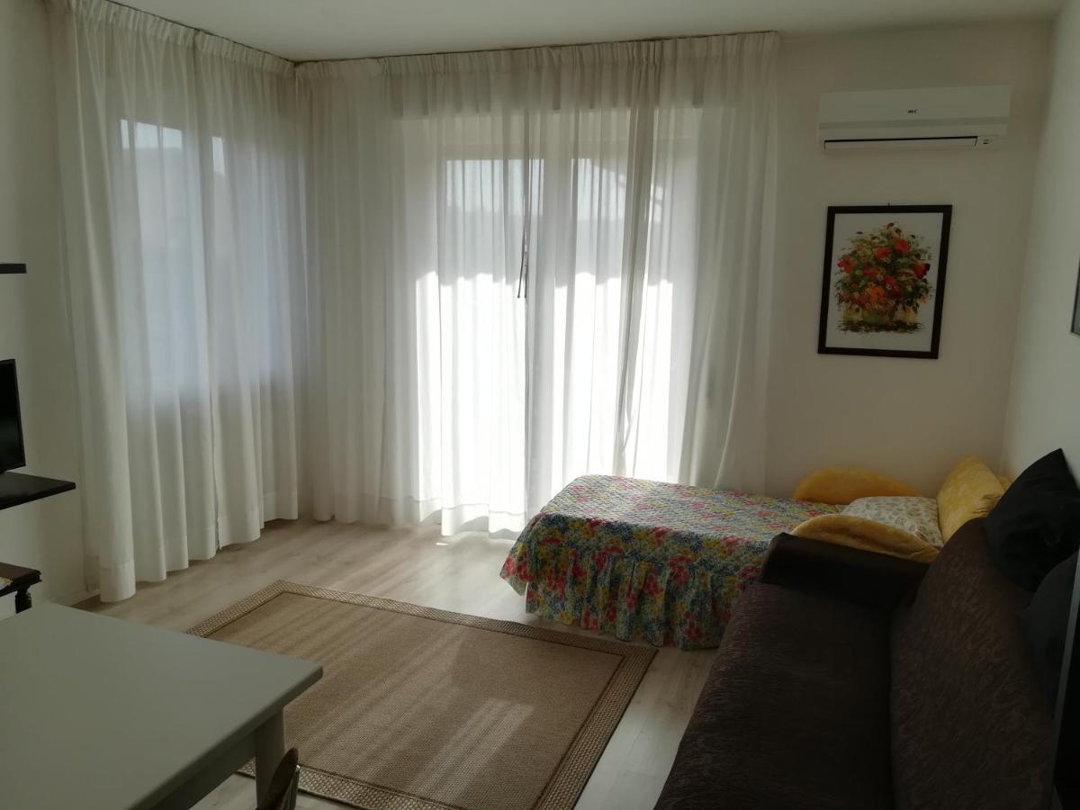 Sweet Irene Deluxe Apartment Бардолино Екстериор снимка